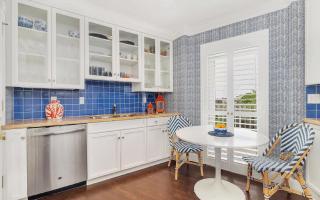 Elegant Three Bedroom Residence with Ocean Views - 7