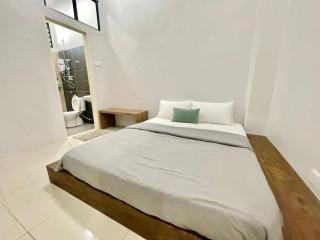 Cozy Double-storey House 4R4BR - 8