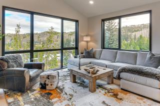 Near Hiking and Biking Winter Park Mtn-View Haven! - 0