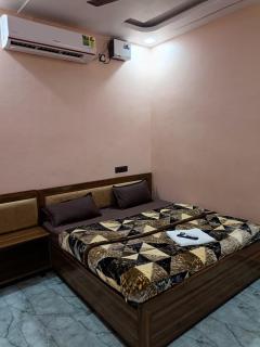 The Mountain Mist - 1