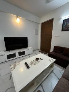 Happy Homz Stay, Entire Serene Apartment in the Heart of Gurgaon - 6