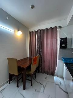 Happy Homz Stay, Entire Serene Apartment in the Heart of Gurgaon - 3