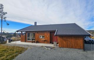 3 Bedroom Lovely Home In Flå - 1