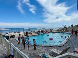 Ocean View - Direct Ocean Front-Pool Is Open - 8