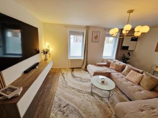 Beautiful High-End Duplex 2 Bedrooms - 5