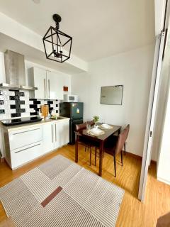 The Mandaluxe comfort with skyline view 45th floor - 4