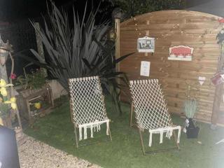 Comme A La Maison - 1