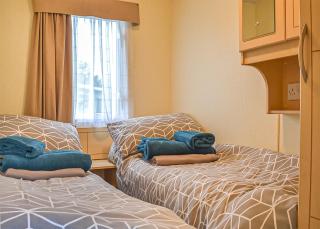 Tan-Y-Fron Holiday Park - 3