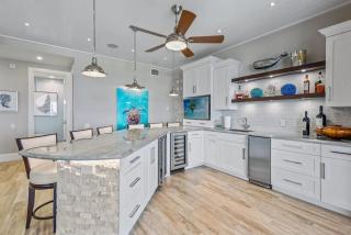 Luxury Coastal Living Gulf Views - 4