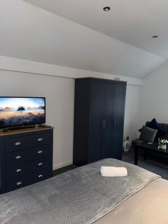 Cosy countryside stay- Waters Upton, Telford - 8