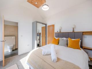 The Stables - Uk49089 - 3