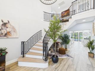 Wagon Wheel BNB - 20 minutes to IAH, pool, spa, 7 BDR - 5