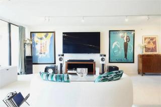 Spacious Three Bedroom Condo with Lake Views - 8