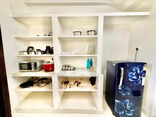 Elegant 2BHK Mee Homes Serviced Residence Comfort & Luxury Combined - 4