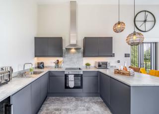 Woad Mill Lakeside Lodges - 2