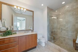 Penthouse In The Sky With Water Views - 3