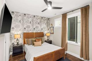 2 Adjacent Luxury Homes Rooftop Decks & Game Rooms - 1