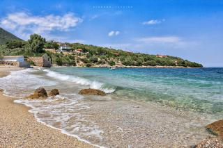 SIX INDEPENDENT HOUSES BY THE sea - 2