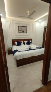 Hotel Taj Parkway - 2