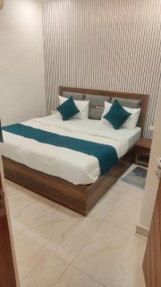 Hotel Taj Parkway - 1