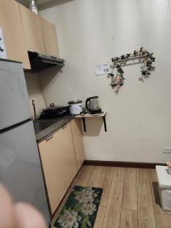 Condotel Near NAIA - massage chair footspa, dance revo, small pet allowed - 3