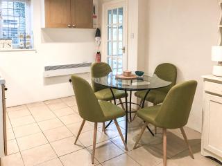 Goodwood Coach House - 1