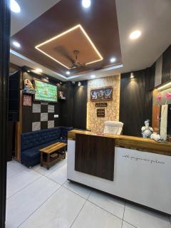 Hotel Priyanshi Palace - 0