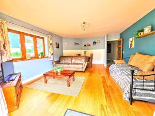 Swn Y Saith, dog-friendly stay in Tresaith - 3
