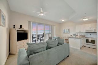 Bayview Sunsets Gym HOT TUB Pool BBQ RUM Bar - 1