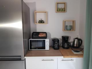 GITE BAS-EN-BASSET, HAUTE-LOIRE, MAISON et JARDIN ATYPIQUE PLEINE NATURE - 6