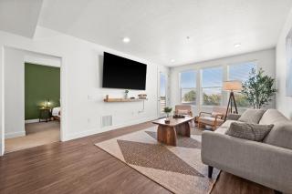 Modern Downtown 2BR 2BA Near Delta Center with Fire Pit BBQ and City Views -  - 4