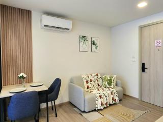 Cozy Minimalist room - 8