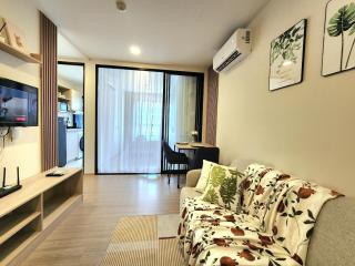 Cozy Minimalist room - 9