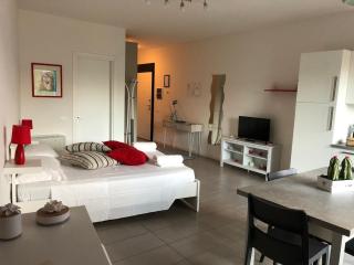 Siena, a due passi dal centro, posto auto incluso - 3