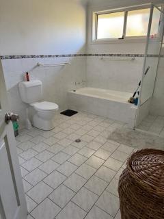 Coastal Calm Entire Top Floor of House Private Entrance and ammenities - 9