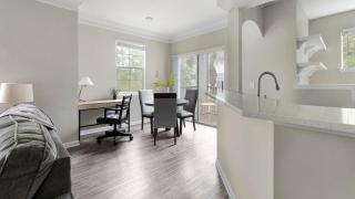 Landing Apartments Jacksonville - Windy Hill - 5