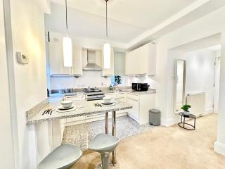 Luxury Family Apartment In London - 4