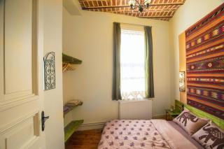 Stunning 5 Bedroom Sunlit Apartment Galata - 2