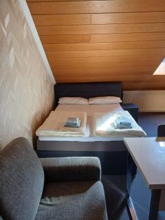 Doppelbett Zimmer plus Zustelbett - 1