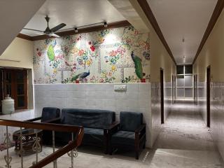Hotel Suriyapriya - 5