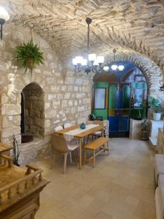 LEAH- botanical villa - 0