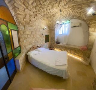 LEAH- botanical villa - 9