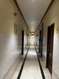 Hotel Suriyapriya - 4