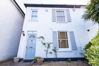 Little Mooring - Burton - 7