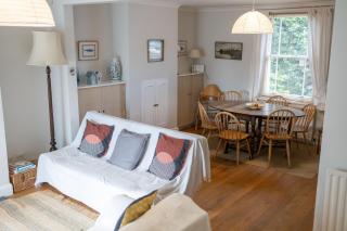 Little Mooring - Burton - 1