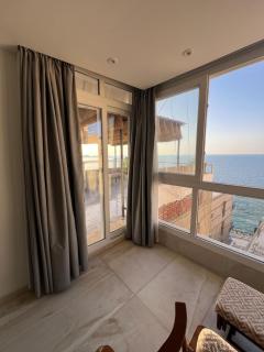 Sea View Romantic Rooftop - 6