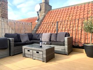 The Old Bakery - Luxury Three Bed House with Roof Terrace - 6