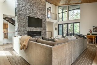 New Luxury Free Standing 4BR 4 and a halfBA Home Obsidian Reserve #146 Priv Hot Tub, 2-Car Garage Great Views - Mammoth Lakes - 8