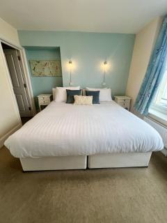 The Wayfarer Inn - 0