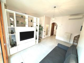 Live House-Attico, ampio e luminoso monolocale - 7